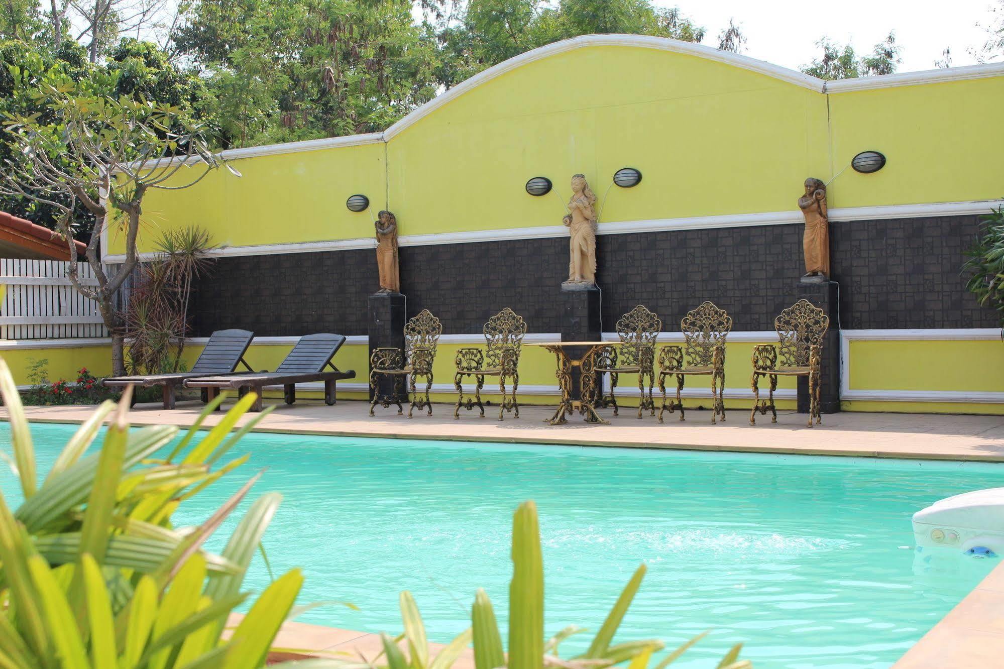 Saengthong Resort Chiangmai Csiangmaj Kültér fotó
