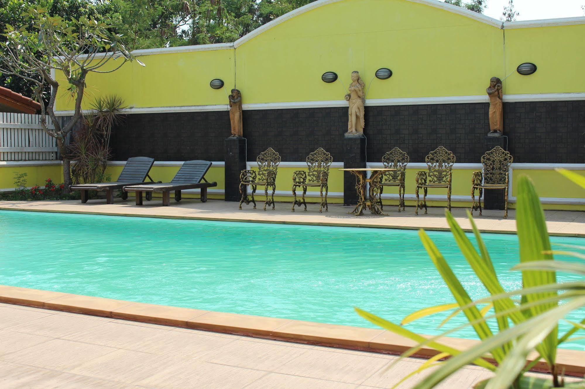Saengthong Resort Chiangmai Csiangmaj Kültér fotó